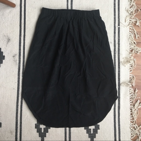 Madewell Dresses & Skirts - Madewell 100% silk skirt, black size xs